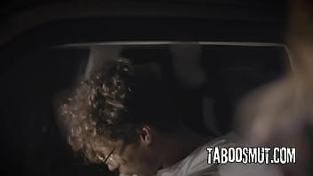 Geeky conspiracy theorist analed by female extra terrestrial