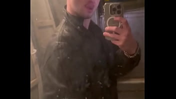 The most dirty toilet on the train want to piss on me in there and suck