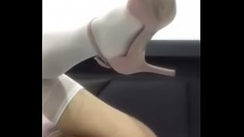 Travesti De Closet En Lencería Dándose Placer thumbnail