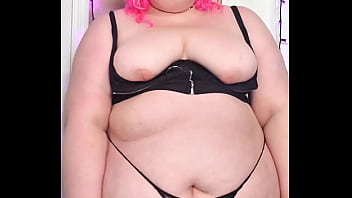 Bbw leggings strip tease