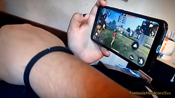 La Putita De Mi Hermanstra No Me Deja Terminar La Partida Y Me La Cogi Por Hacerme Perder thumbnail