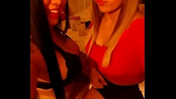 Tetona y culona amores