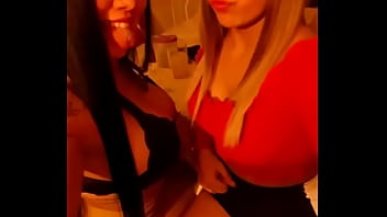 Tetona y culona amores