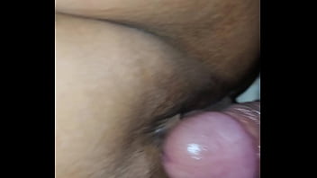 La muy puta enseñando su culo