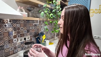 Annafirepussy smelled the mysterious smoke and wanted to fuck