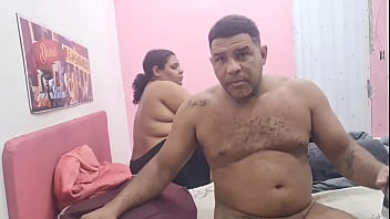 Essa putinha bbw adora gozar com a pica no cu