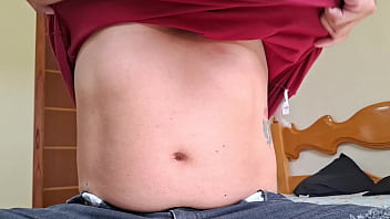 Tesão na curvas iluminadas e um 69 intenso até ficarmos lambuzados Tesão na curvas iluminadas e um 69 intenso até ficarmos lambuzados