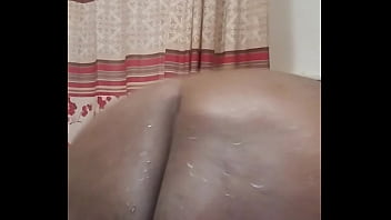 Bbwkim4u shows off massive ass