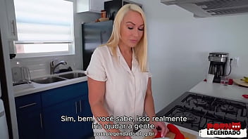 Legenda enteado ficou nervoso e precisa de ajuda da madrasta para aliviar um pouco