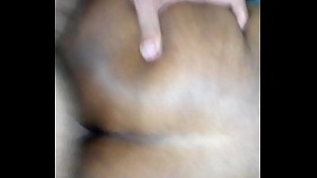 Cojida dentro del cuarto