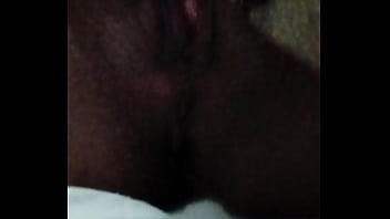 Adoro me masturbar para ficar molhadinha