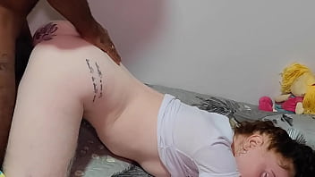 Pedir minha mulher pra filmar eu estragando o cu da amiga dela