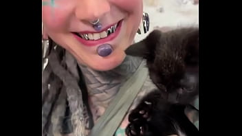Kitten love what’s the cutest thing your pet has ever done #kittenlove #furryfriendship #adorablemoments #ink Kitten love what’s the cutest thing your pet has ever done #kittenlove #furryfriendship #adorablemoments #ink