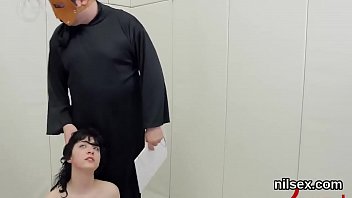 Crazy joy girl gets her fuckholes stretched and properly fucked