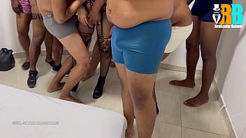 Gangbang Realizador Baiano E Amigos Fudendo A Hotwife Rainha Do Anal Amador Com Dp thumbnail