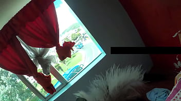 Mi marido exige una videollamada donde me folle su hijastro al menos una vez al mes