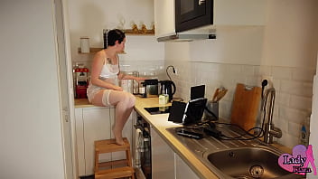 Après cet énorme fail monsieur à bien eu son café et il ma baiser dans