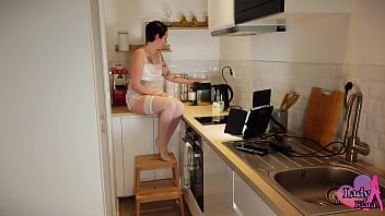 Après cet énorme fail monsieur à bien eu son café et il ma baiser dans