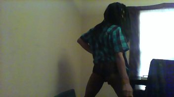 Ebony Ts Twerking thumbnail