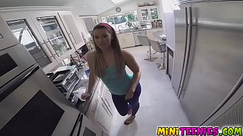 Klara Busted A Nut On Her Ass Cheeks thumbnail