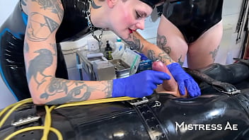 Shock mistressae & lady valeska’s livewire fun