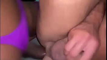 Meu amigo adora me dar o cu ele geme feito uma putinha e eu adoro gozar dentro dele