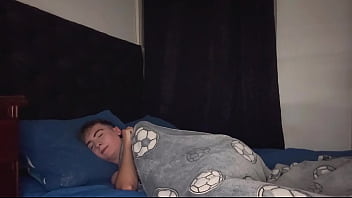 Mi Amigo Llega A Mi Habitación Y Me Comienza A Tocar thumbnail