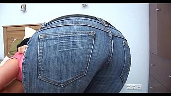 Vigorous pecker riding from babe