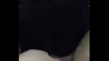 Me enseña su vagina