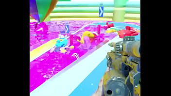 Falgays não suporta e jarra pela arena