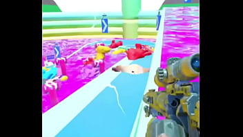 Falgays não suporta e jarra pela arena