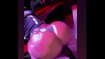 Can i u with my fluffy ass