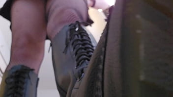 Chuymaury ball busting with domme mommy