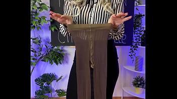 Nylon club sexy mature in sheer brown pantyhose