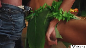 Cliff Jensen Is Lost In The Amazon And He Meets This Amazonian Ts Lola Morena thumbnail
