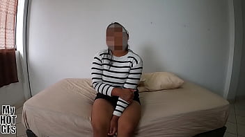 Xiomara reciben un cum masivo en toda la cara