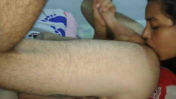 Sexo oral mete tu dedo y lengua en mi culo y acabo enseguida