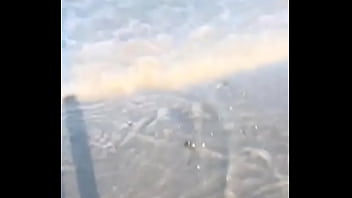 Jovem linda adora mostrar o corpinho perfeito e sexy