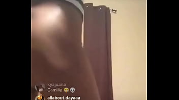 Girl twerking on instagram live