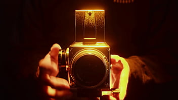 Negão roludo me arrombou não resisti aquela piroca gigante e dei buceta e cu pra ele