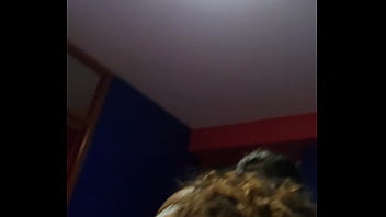 Mi prima saltando en mi pinga 2