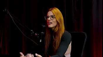 Já fica com mulheres a bastante tempo é a única que fala que é liberal e os curiosos do site pornô bella ruiva watch sheer red