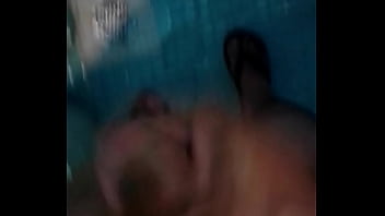 Sacándo un poco de lechita