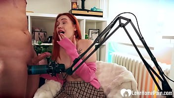 Her pussy was so wet while i was fingering her