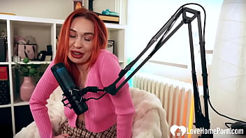 Her pussy was so wet while i was fingering her