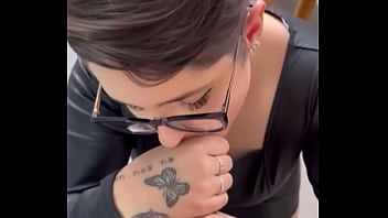 Gozada na buceta da gaúcha depois de fuder muito com o pau enorme do big bambu