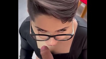 Gozada na buceta da gaúcha depois de fuder muito com o pau enorme do big bambu