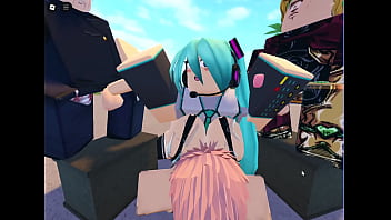 Whorblox miku jugando sola