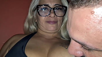 Balada bucetão e cuzinho na casa de swing pau na rua