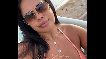 Brazilian married girl dancing funk in bikini